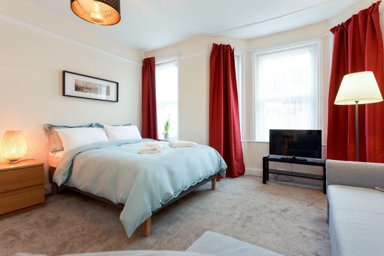 Stylish Town Centre Apartment Close To Beach And Shops Bournemouth Exteriör bild