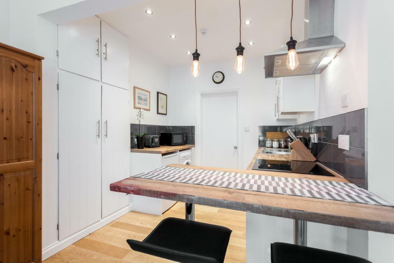 Stylish Town Centre Apartment Close To Beach And Shops Bournemouth Exteriör bild